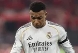 Báo động đỏ cho Mbappe sau 2 năm đến Real Madrid