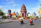 Áp lực bất ổn dồn dập, Campuchia vừa phải tự hạ dự báo tăng trưởng
