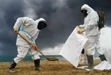 Ukraine tấn công dồn dập - 'Mưa đen' trút xuống nước Nga: Chuyên gia cảnh báo về thảm họa sinh thái