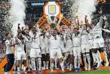Thắng tưng bừng, Aston Villa vô địch Europa League
