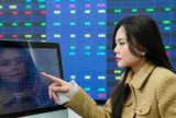 VN-Index hồi phục nhưng thanh khoản thấp, ưu tiên nắm giữ hơn là mua đuổi