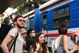 Thế giới đổ về Việt Nam; Thái Lan mất 'ngôi vương': Mục tiêu 1,1 triệu tỷ VND gây chú ý