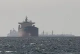 Mỹ mở đợt không kích mới vào Iran, khôi phục trừng phạt dầu mỏ