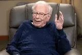 Warren Buffett nói điều đau lòng về thị trường chứng khoán: "Khó mà tìm được cổ phiếu giá trị khi mọi người chỉ thích đánh bạc"