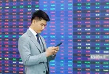 VN-Index lao dốc, công ty chứng khoán chỉ ra vùng "then chốt" cho nhịp cân bằng