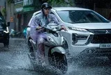 Thời tiết hôm nay 7-8: Miền Bắc giảm mưa từ chiều nay, Biển Đông dông gió