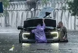 Hà Nội mưa lớn, sân Mỹ Đình có thể mưa dông suốt trận Việt Nam - Malaysia
