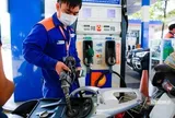 Giá xăng tiếp tục giảm