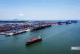 Tăng trưởng 2 con số: Từ sức bật trước mắt đến nội lực dài hạn