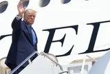 Ông Trump tuyên bố 'giáng đòn mạnh' vào Iran sau vụ tập kích căn cứ Mỹ