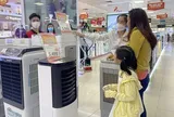 Nắng nóng gay gắt, điều hòa tiết kiệm điện, quạt tích điện "cháy hàng"