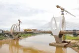 Cận cảnh cầu hơn 1.800 tỷ đồng ở Hà Nội chuẩn bị hợp long sau 3 năm thi công