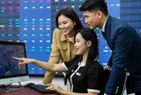 VN-Index nhắm mốc 1.900 điểm, dòng tiền đang đổ về đâu?