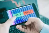 Em trai Chủ tịch SSI chi trăm tỷ gom cổ phiếu, Quản lý quỹ Chứng khoán Bản Việt muốn thoái hết vốn tại VCI