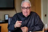 Ai sẽ thay thế Warren Buffett cầm lái đế chế nghìn tỷ USD?