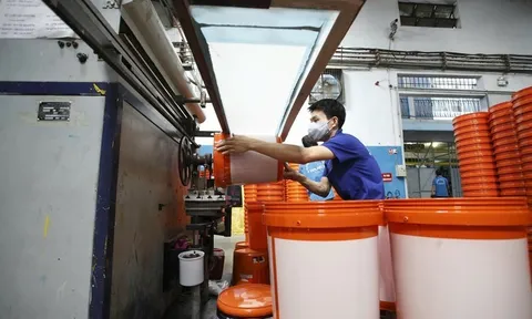 Nhựa – Trụ cột vật liệu của nền kinh tế hiện đại