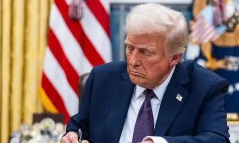 Ông Trump ký ban hành dự luật 'Lớn và Đẹp'