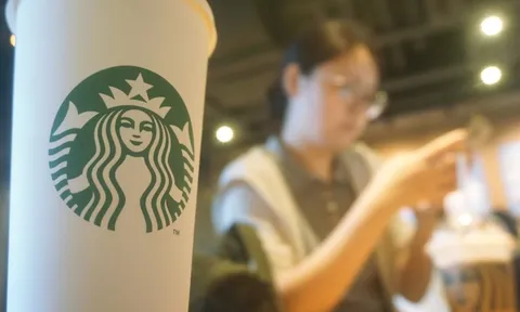 Starbucks bị chê đắt khi rao bán 10 tỷ USD cho hoạt động kinh doanh ở một nước Châu Á