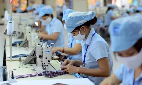 Chính phủ yêu cầu điều chỉnh lương tối thiểu vùng ngay trong tháng 7