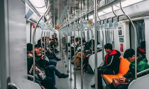 Metro Thượng Hải: Mê cung ánh sáng dưới lòng đất