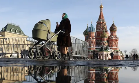 Bộ trưởng Nga gióng hồi chuông cảnh báo với Tổng thống Putin về một vấn đề sống còn dân tộc, còn dai dẳng hơn xung đột Ukraine và lệnh trừng phạt