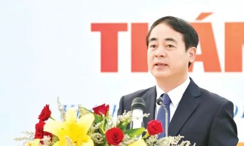 Từ biển xanh vẫy gọi đến khát vọng thành phố Trung ương