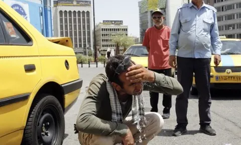 Iran: Nhiệt độ đạt đỉnh 50°C, nhiều hồ chứa nước cạn kiệt