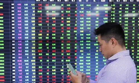 Vì sao nhiều ngân hàng muốn ‘thâu tóm’ công ty chứng khoán?