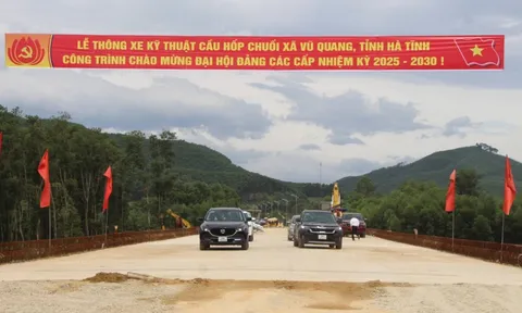 Thông xe kỹ thuật cầu Hốp Chuối, mở ra cơ hội phát triển kinh tế cho người dân miền núi Hà Tĩnh