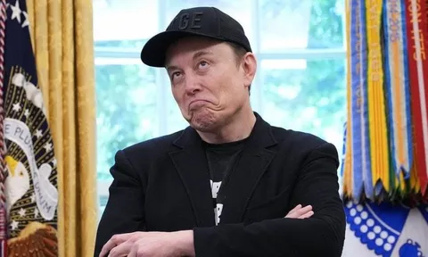 Elon Musk đứng trước nguy cơ “mất cả chì lẫn chài”: Bị gọi hầu tòa vì bỏ tiền tài trợ "xổ số bầu cử" nhưng trớ trêu là mối quan hệ với ông Trump giờ chẳng tốt đẹp gì