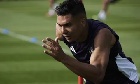 Tin tức về chuyển nhượng 25/8: MU bán Casemiro, Donnarumma về Man City