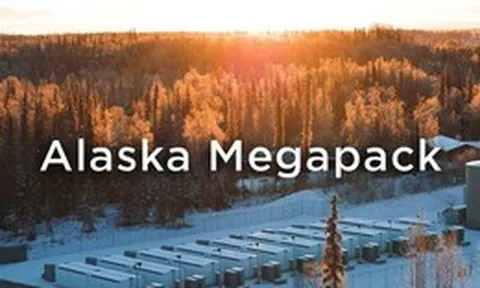 Bí mật bên trong khối pin rộng bằng sân bóng đá mini giữa lòng Alaska