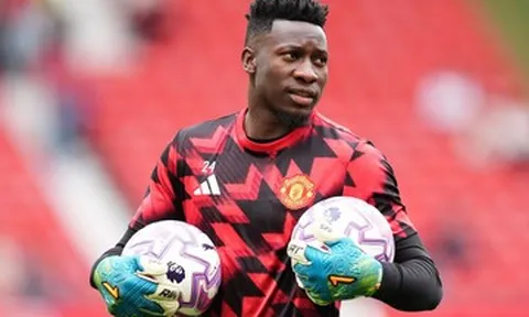 Andre Onana lại mắc lỗi ngớ ngẩn trước ngày bị 'đá' khỏi MU