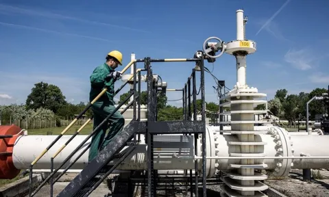 Nợ Moscow hơn 700 triệu USD, quốc gia ứng viên EU nếm ‘trái đắng’ vì vẫn phải mua khí đốt Nga với giá gấp 4 lần thông thường