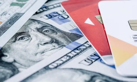 Sản sinh ra Paypal, Apple Pay nhưng hệ thống thanh toán lỗi thời khiến người Mỹ phải dùng phương thức 300 năm tuổi để mua một cái bánh rán