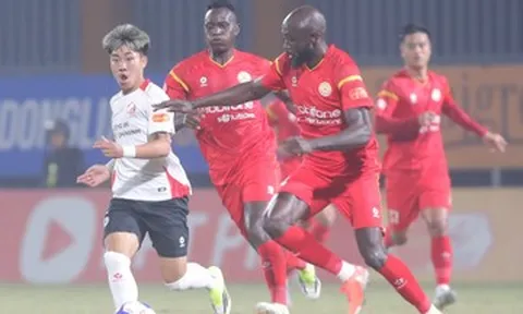 Cầu thủ Việt kiều rực sáng, vì đâu HLV Kim Sang Sik chưa vội mừng