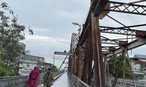 Dự kiến thông tàu qua cầu Long Biên từ 18h ngày 9/2