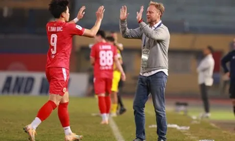 Đình Bắc và thông điệp quan trọng từ HLV Mano Polking