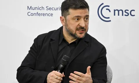 Tổng thống Ukraine ra điều kiện đạt thỏa thuận hòa bình, yêu cầu Mỹ cam kết 20 năm