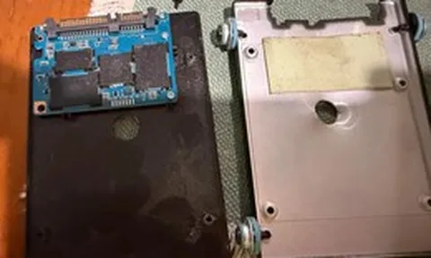 Ổ SSD "thoát chết" sau khi bị khoan, giữ nguyên vẹn dữ liệu trước khi được bán ra ngoài
