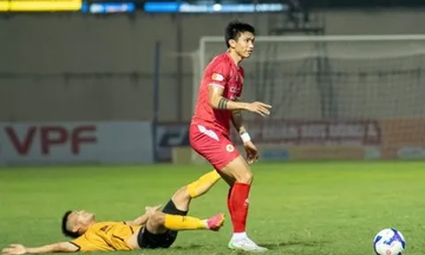 Văn Hậu ghi siêu phẩm chuộc lỗi cho Đình Bắc, CAHN hạ Thanh Hóa