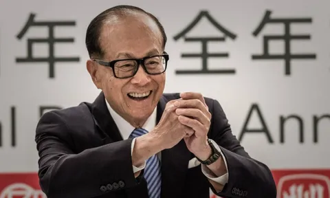 Tỷ phú “siêu nhân” Lý Gia Thành bán hơn 16 tỷ USD tài sản tại Anh: Thương vụ 16 năm lãi gấp 6 lần và 1 ĐIỀU đắt giá phía sau