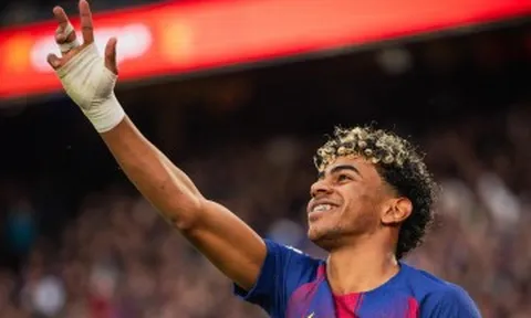 Yamal lập hat-trick, Barca lại cho Real Madrid 'hít bụi'