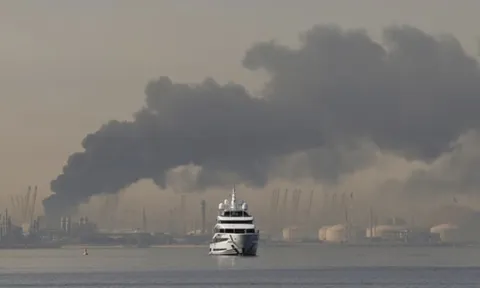 Cuộc chiến ở Iran đánh vào 'huyết mạch’ thương mại toàn cầu?