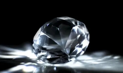 Tổng hợp thành công kim cương lục giác hiếm nhất thế giới