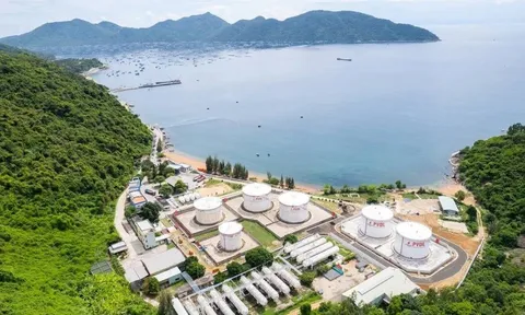 Kiến nghị dừng xuất khẩu dầu thô để ưu tiên phục vụ nhu cầu trong nước