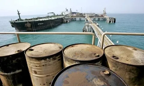 Iran tuyên bố không để một lít dầu nào được xuất khẩu từ Trung Đông sang Mỹ và đồng minh