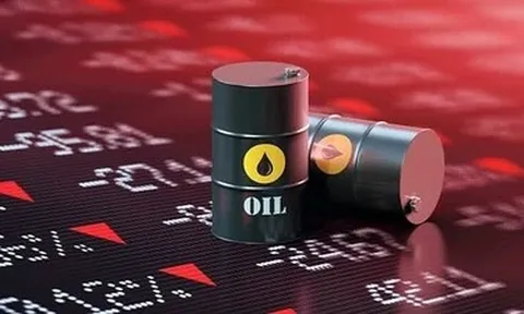 Giá xăng dầu hôm nay 14.3: Thế giới neo đỉnh, trong nước ổn định nhờ Quỹ BOG