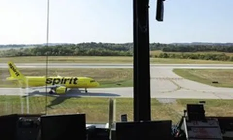 Một hãng hàng không giá rẻ nộp đơn phá sản 2 lần trong năm, sắp cắt giảm tới 2/3 đội bay