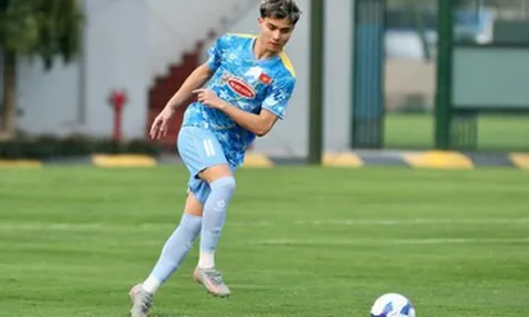 Sao Việt kiều U23 Việt Nam thích Đình Bắc, thần tượng Luka Modric